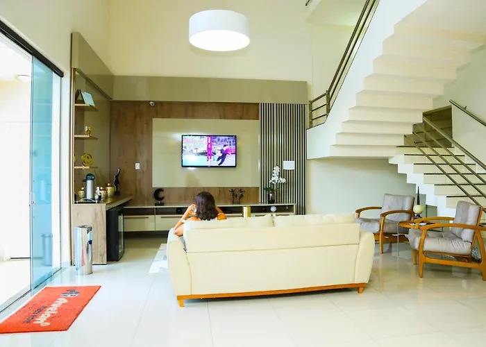 Avelan Plaza Hotel